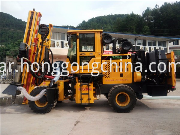 Hydraulic Pile Driver for Road Construction